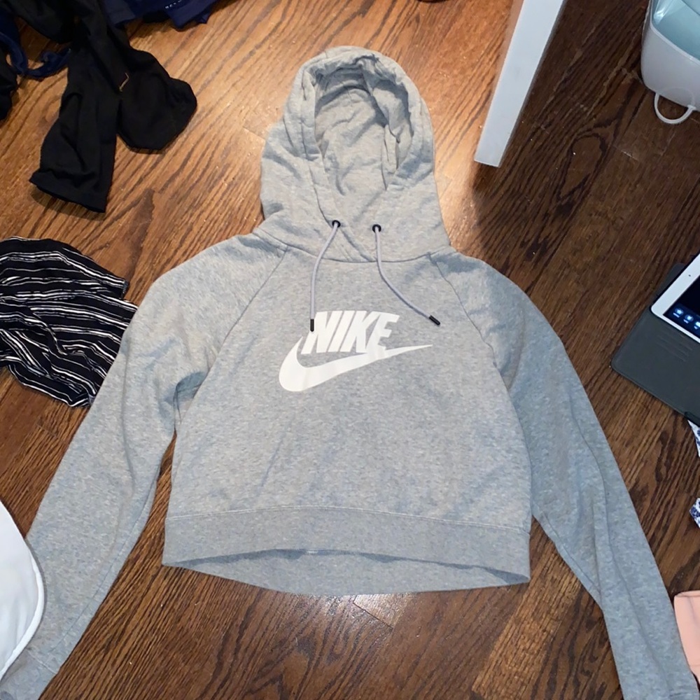 cropped light grey pull over with a hood